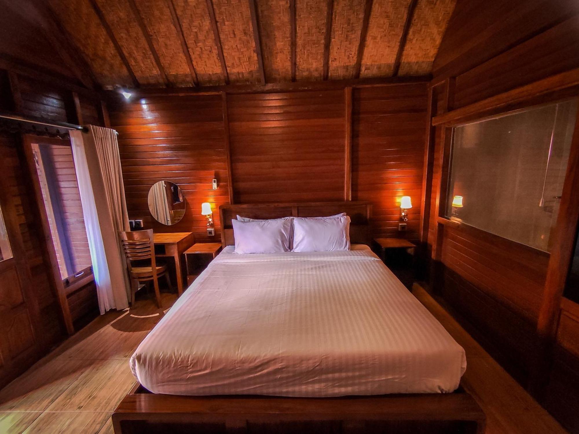 Uli Wood Villa, Jimbaran Bali - Near Gwk Экстерьер фото